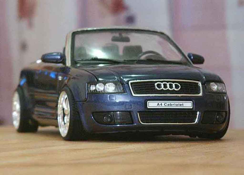 Audi A4 cabriolet 1/18 Welly cabriolet german look modelauto