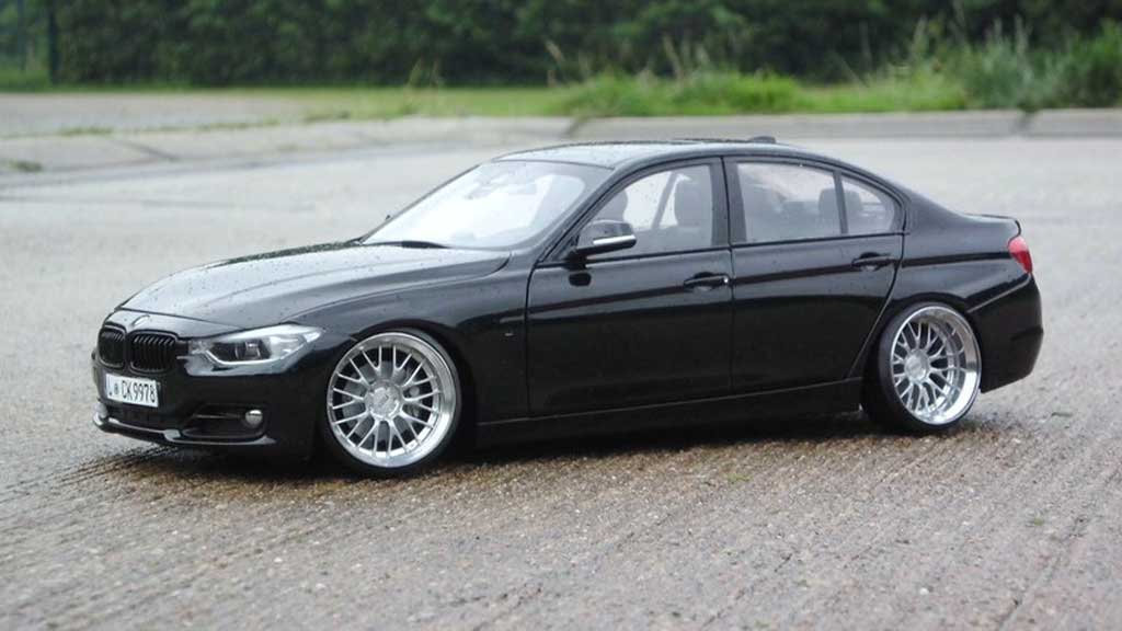 Bmw 335 berline F30 3er Sedan zwart jantes 20 pouces 1/18 Paragon