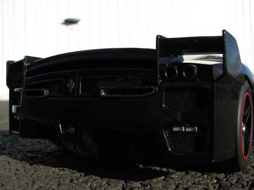 Ferrari Enzo FXX # 30 michael schumacher 1/18 Hot Wheels Elite