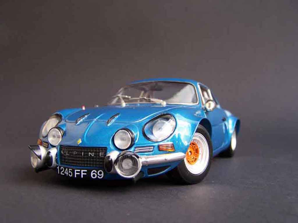 Alpine A110 1/18 Solido preparee modelauto