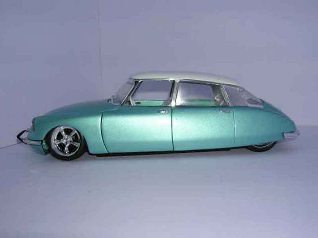 Citroen DS 19 sema show 1/18 Solido