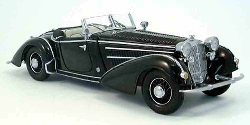 Horch 855 1/18 Sun Star special roadster zwart 1939 modelauto