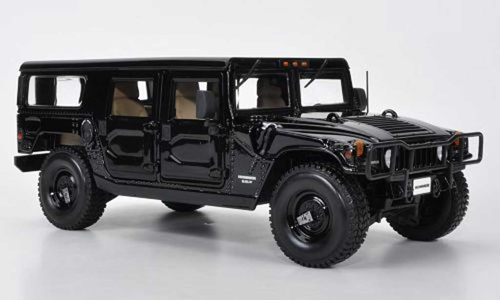 Hummer H1 1/18 Maisto Station Wagon zwart modelauto