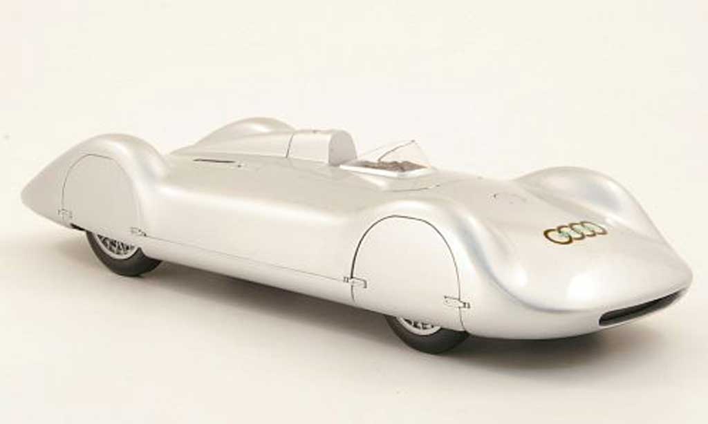 Auto Union Typ C 1/18 Revell 1937 modelauto