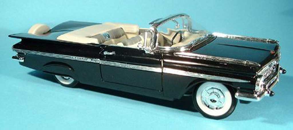 Chevrolet Impala 1959 1/18 Yat Ming 1959 zwart modelauto