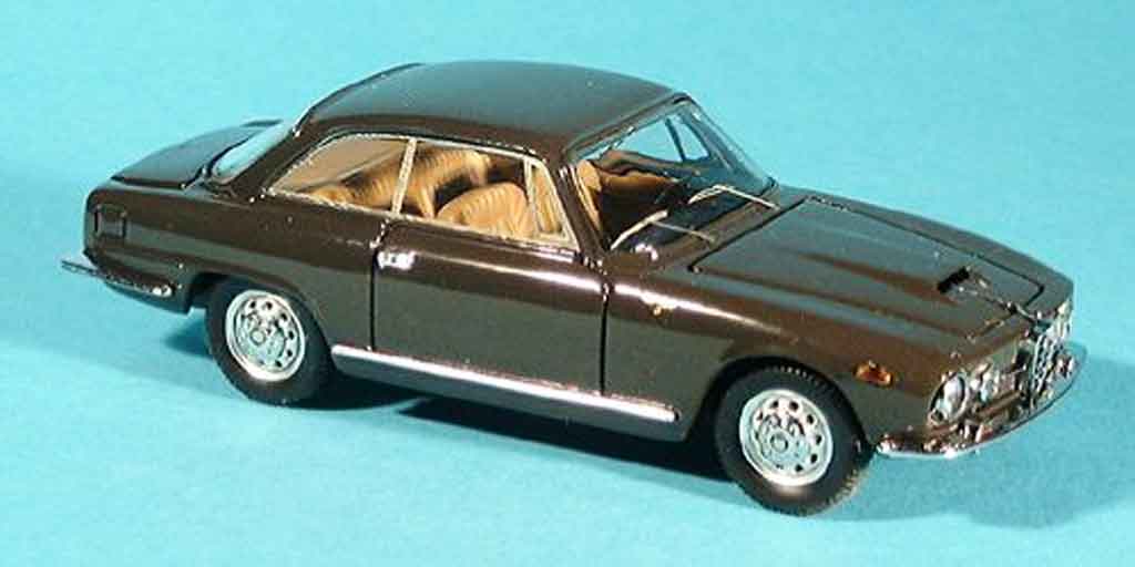 Alfa Romeo 2600 1/43 Bang sprint bruin 1962 modelauto