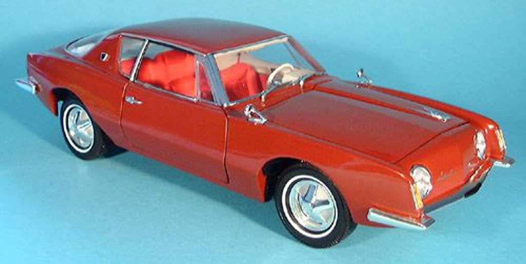 Studebaker Avanti 1/18 Signature rood 1963 modelauto