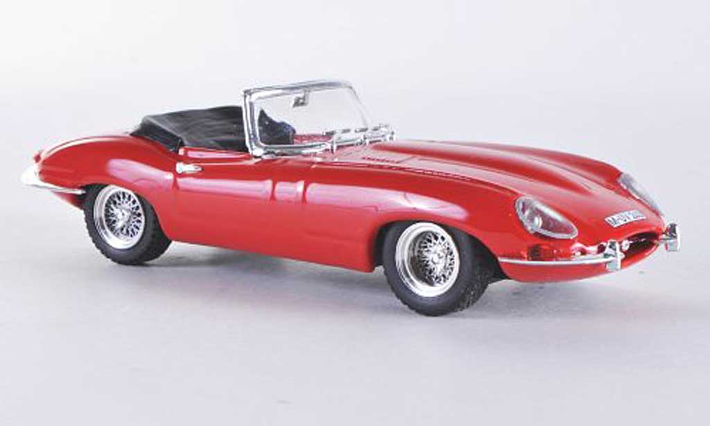 Jaguar E-Type 1/43 Best Roadster rood modelauto