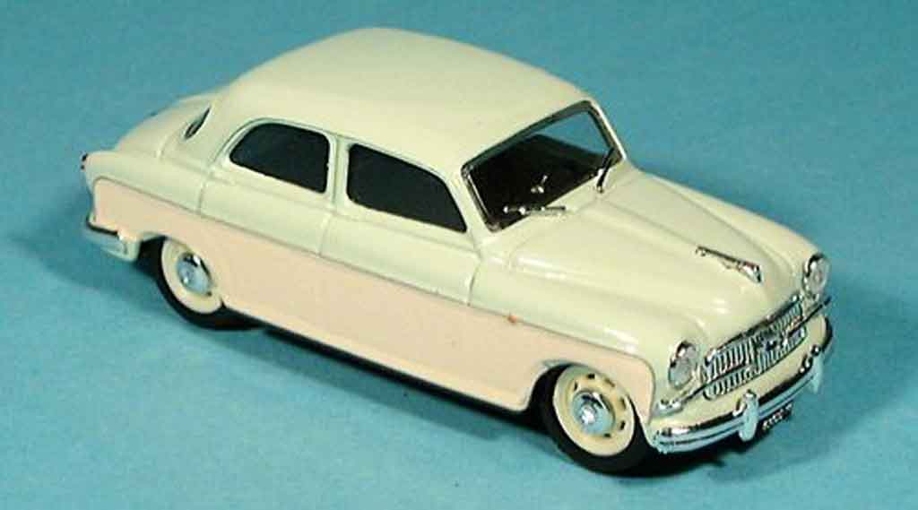 Fiat 1400 1/43 Brumm B creme grun 1956 modelauto
