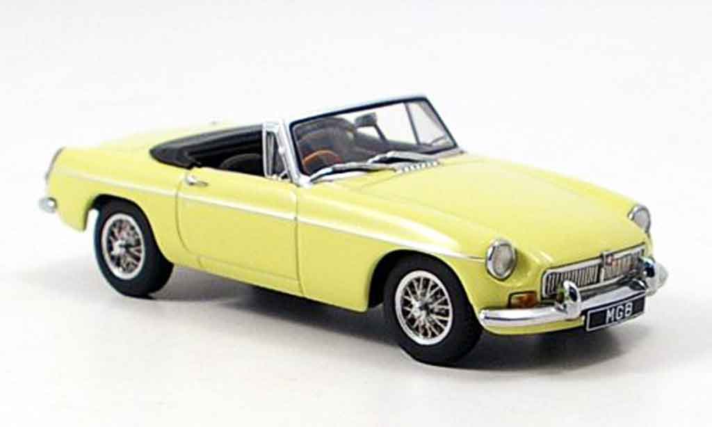 MG B 1/43 Autoart Roadster MK II geel modelauto