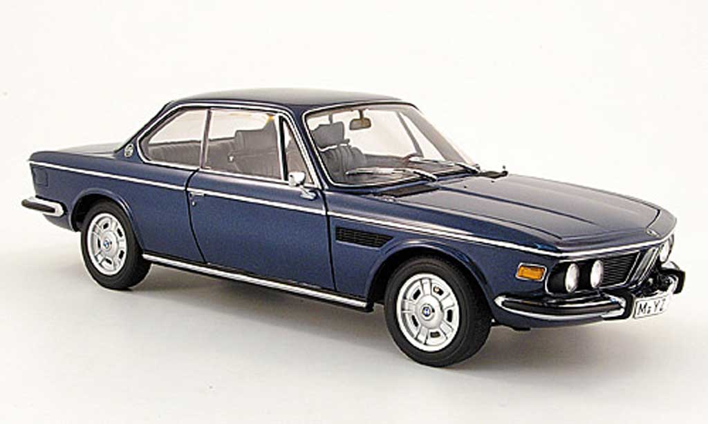 Bmw 3.0 CSi 1/18 Autoart CSi e9 coupe blauw 1971 modelauto