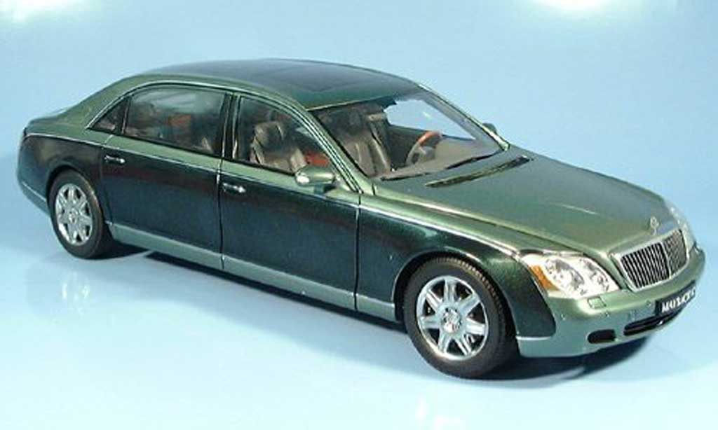 Maybach 62 1/18 Autoart lwb grun modelauto