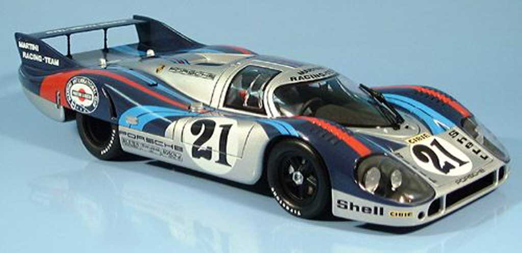 Porsche 917 1971 1/18 Autoart 1971 elford-larrousse martini le mans modelauto
