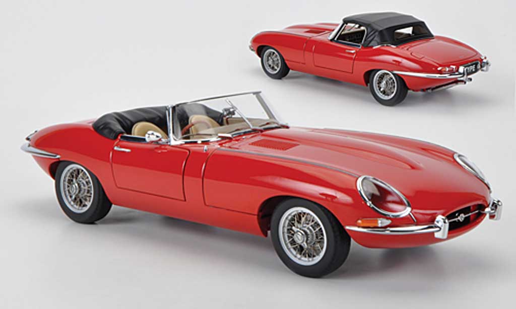 Jaguar E-Type 1/18 Autoart Roadster Series I 3.8 rood modelauto