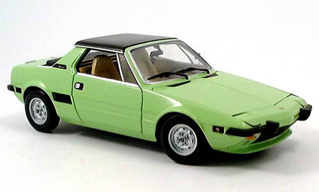 Fiat X 1/9 1/18 Minichamps grun 1974 modelauto