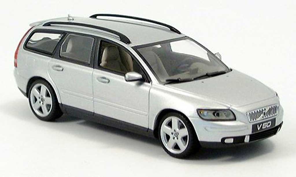 Volvo V50 1/43 Minichamps d 2003 modelauto