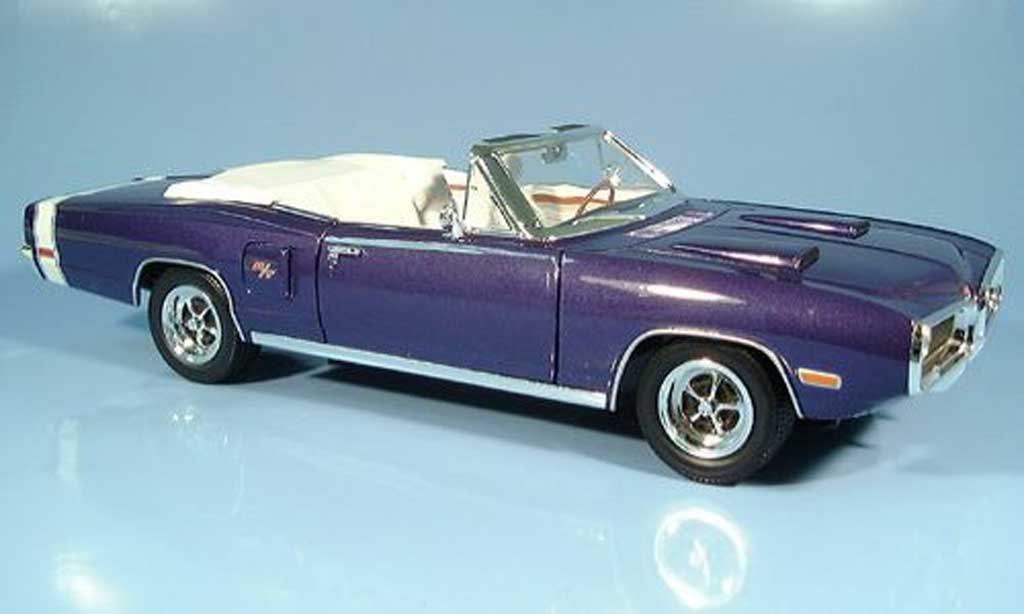 Dodge Coronet 1970 1/18 Yat Ming 1970 R/T lila modelauto