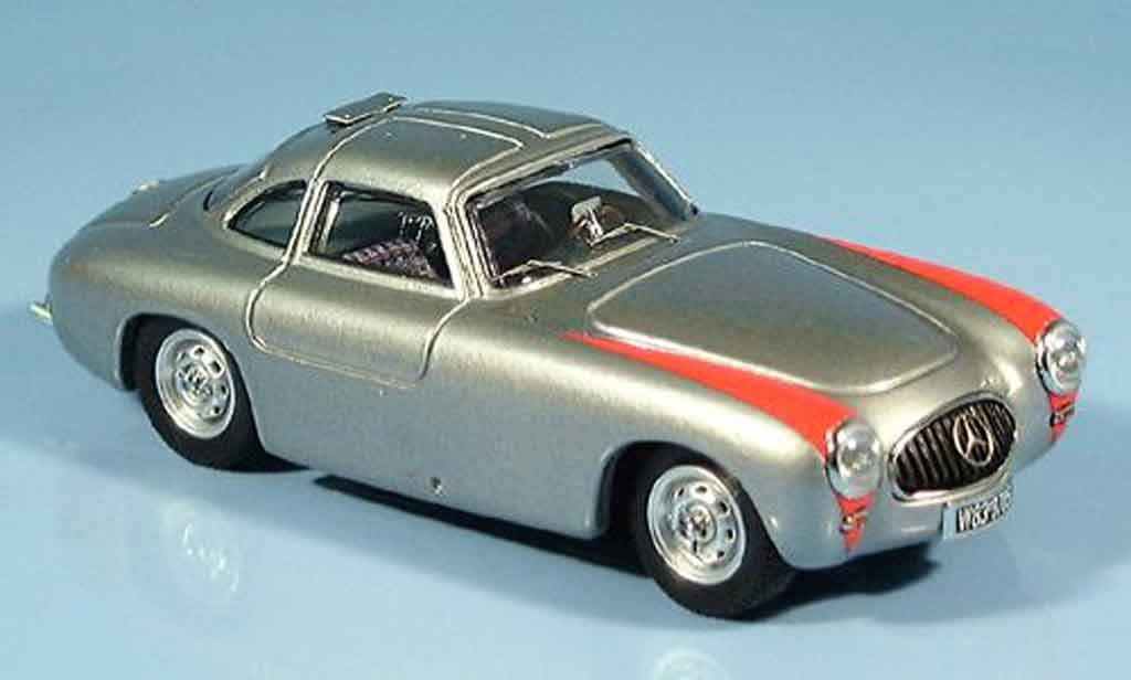 Mercedes 300 SL 1/43 Bang SL Coupe Stra?enversion 1952 modelauto