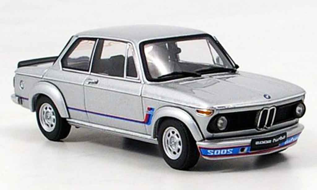 Bmw 2002 Turbo 1/43 Autoart Turbo grijs metallic 1973 modelauto