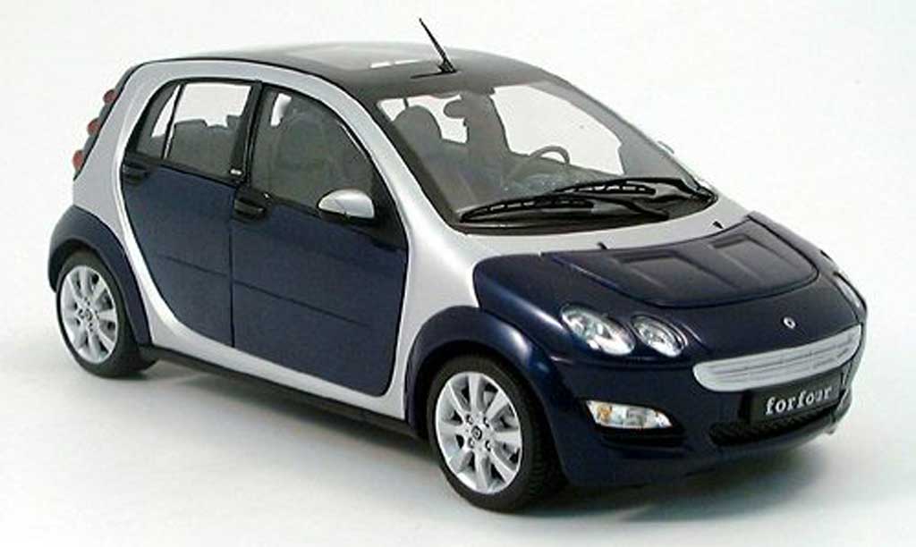 Smart ForFour 1/18 Kyosho blauw/grijs metallic 2004 modelauto