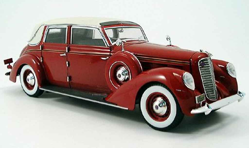 Lincoln Touring 1/18 Signature rood et toit wit 1937 modelauto