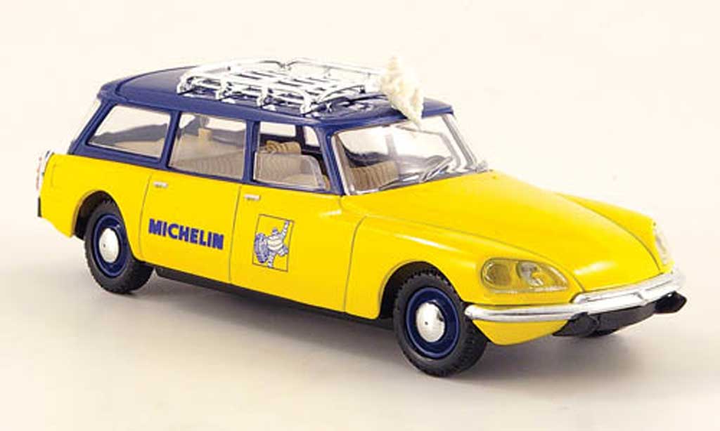 Citroen DS 1/43 Solido Stationwagen Michelin 1972 modelauto