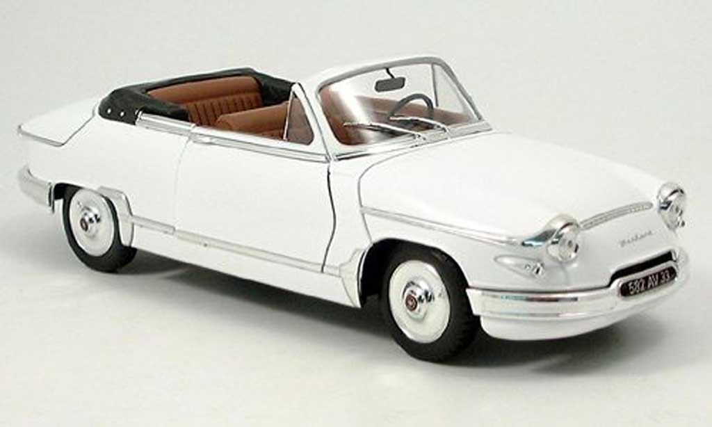 Panhard PL 17 1/18 Solido cabriolet modelauto