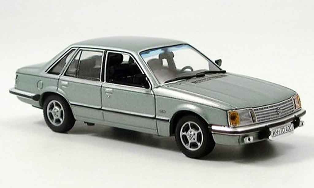 Opel Senator 1/43 Minichamps grun 1980 modelauto