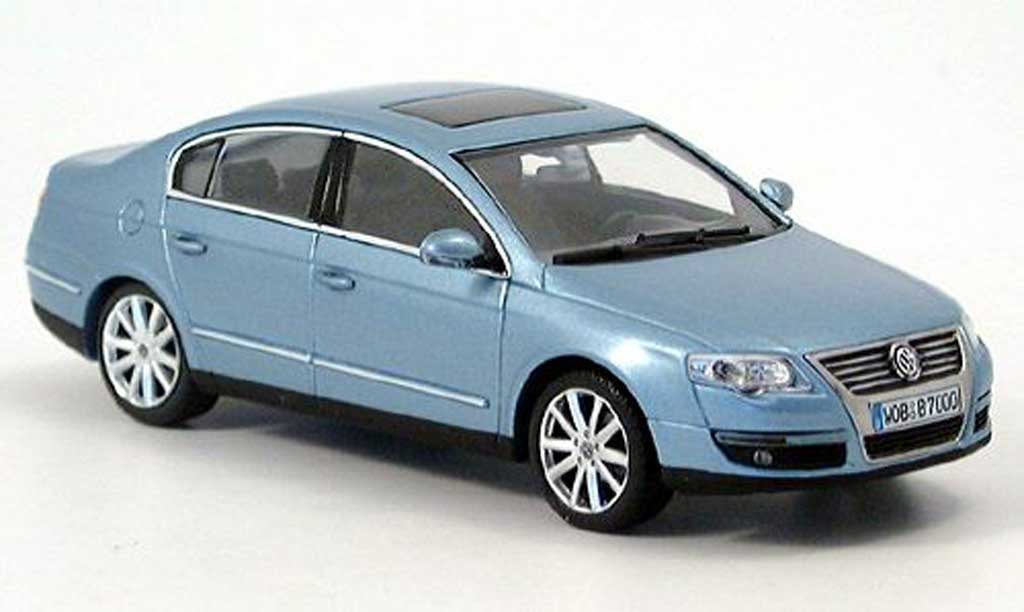 Volkswagen Passat 1/43 Minichamps (B6) blauw 2005 modelauto