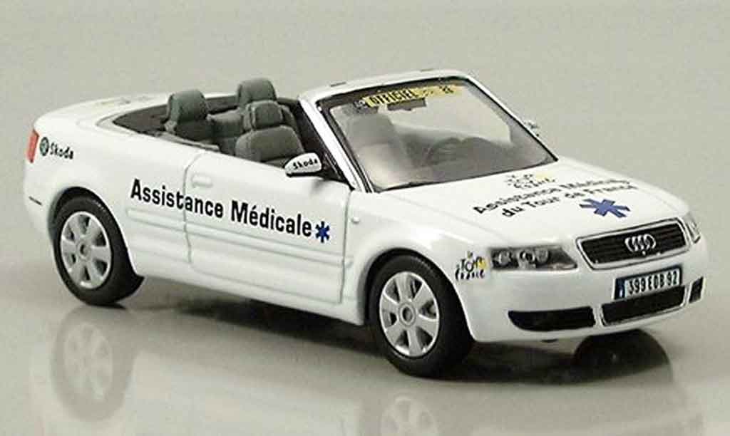 Audi A4 cabriolet 1/43 Norev cabriolet Assistance Medicale modelauto