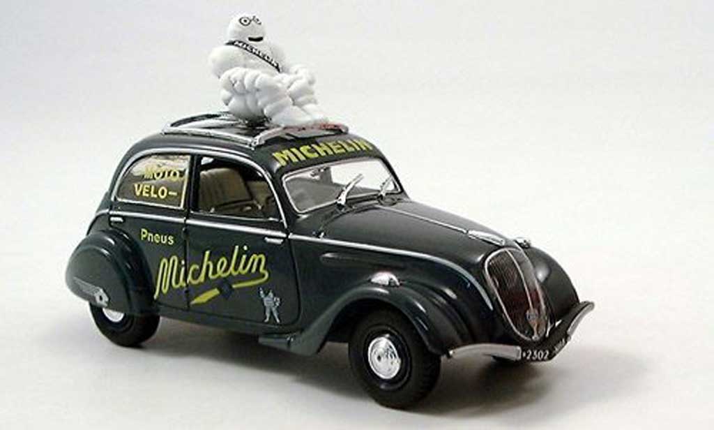 Peugeot 202 1/43 Norev Michelin 1937 modelauto