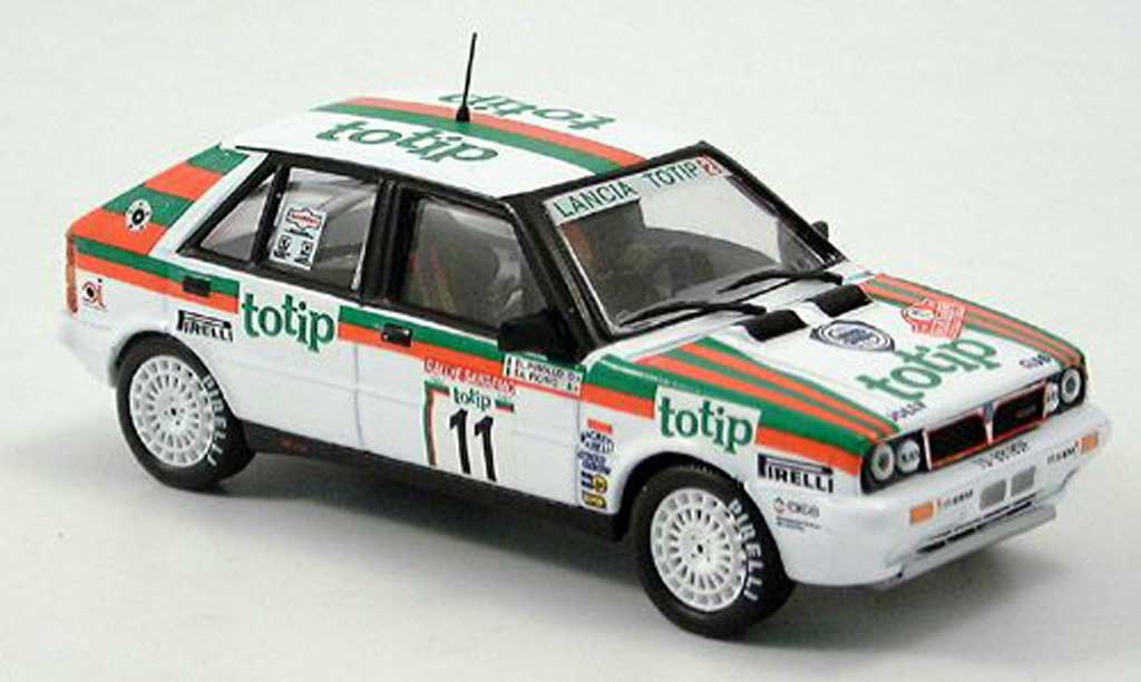 Lancia Delta HF Integrale 1/43 IXO HF Integrale Totip No. 11 1987 modelauto