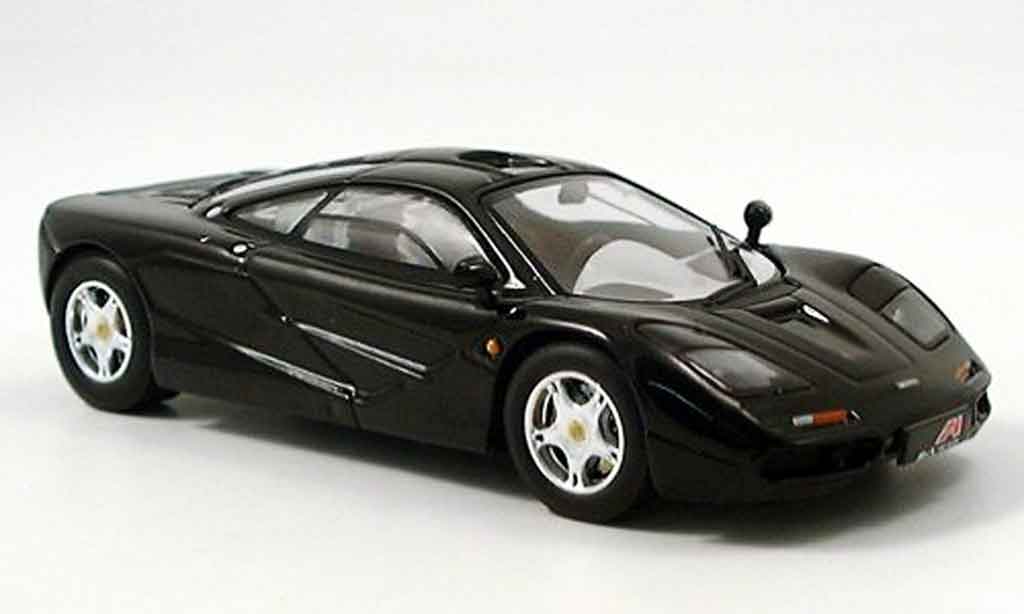 McLaren F1 1/43 IXO GTR zwart 1996 modelauto