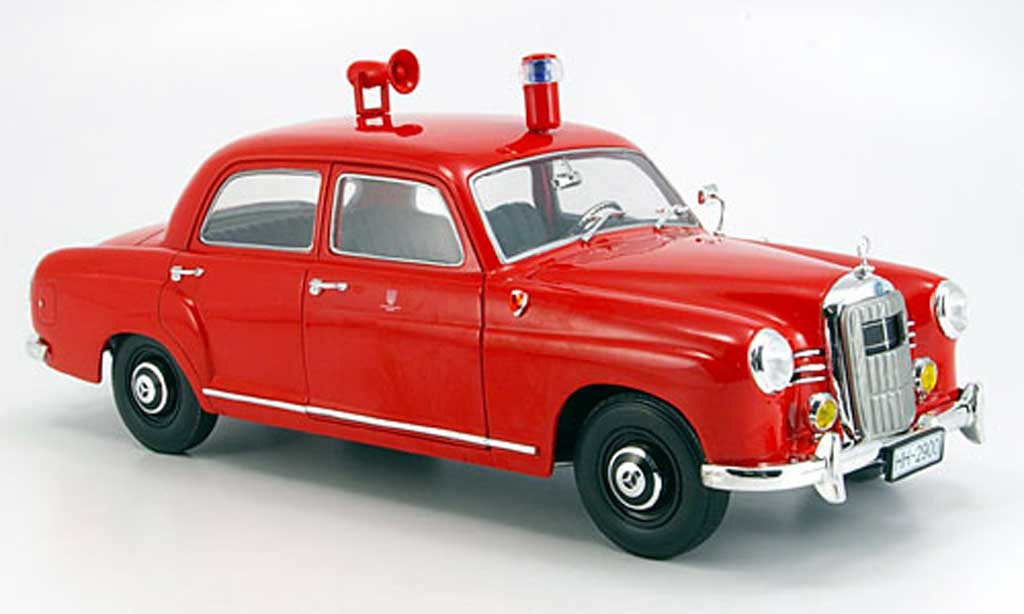 Mercedes 180 1/18 Revell (w 120) pompier 1963 modelauto