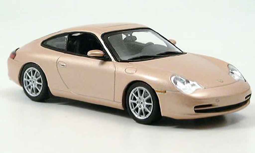 Porsche 996 Carrera 1/43 Minichamps Carrera grijs metallic beige 2001 modelauto