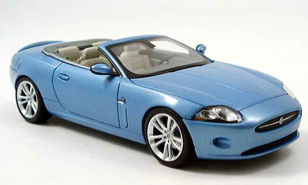 Jaguar XK Cabriolet 1/43 Minichamps Cabriolet blauw 2005 modelauto