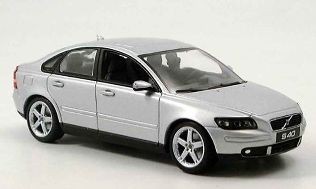 Volvo S40 1/43 Minichamps grijs 2003 modelauto