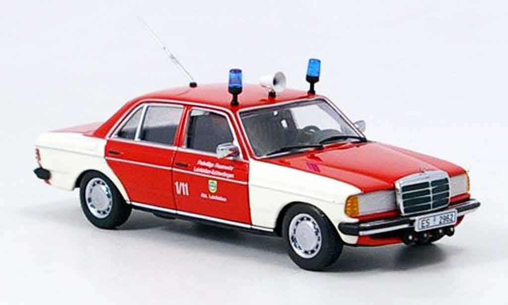 Mercedes 200 1/43 Minichamps pompier Leinfelden Echterdingen modelauto