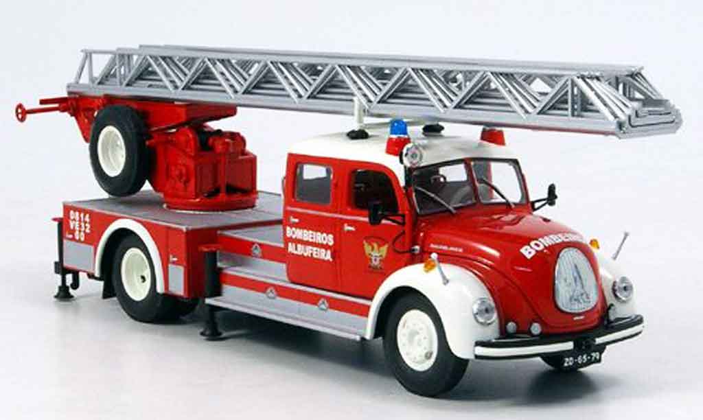 Magirus DL 30 1/43 Minichamps S 6500 pompier modelauto