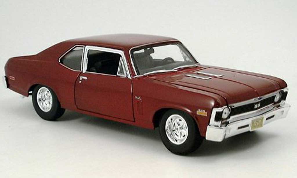 Chevrolet Nova 1970 1/18 Maisto 1970 ss coupe rood modelauto