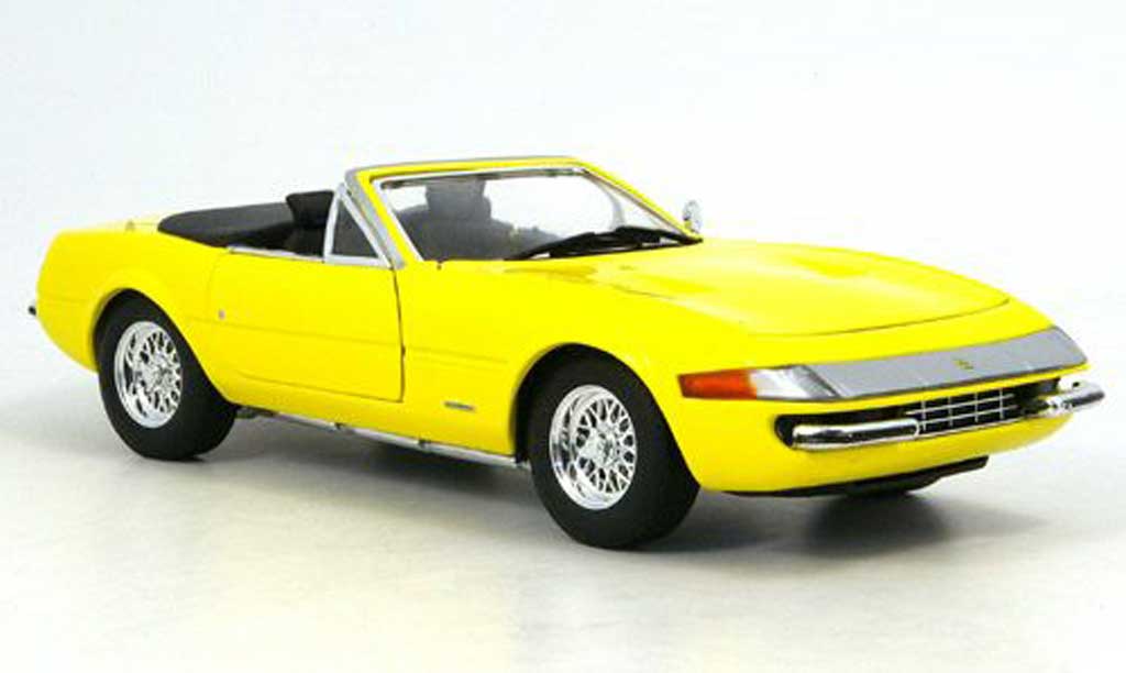 Ferrari 365 GTS/4 1/18 Hot Wheels GTS/4 daytona geel modelauto