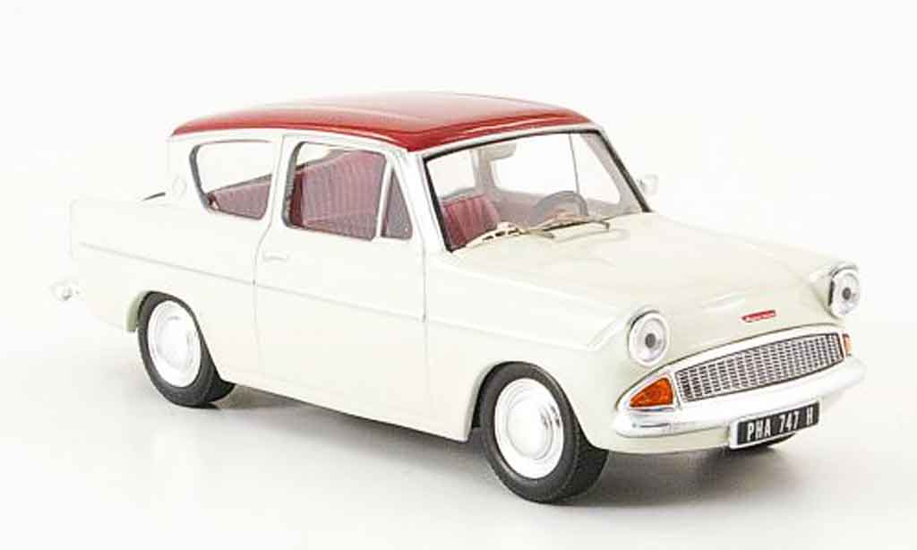 Ford Anglia 1/43 IXO 105E Sportsman rood wit modelauto