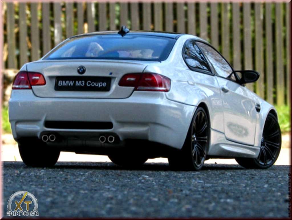 Bmw M3 Coupe E92 wit jantes zwart mat 1/18 Kyosho