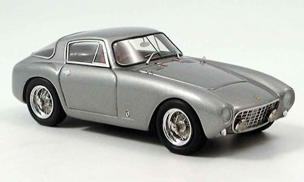Ferrari 500 Mondial 1/43 Look Smart Mondial sedantta grijs modelauto