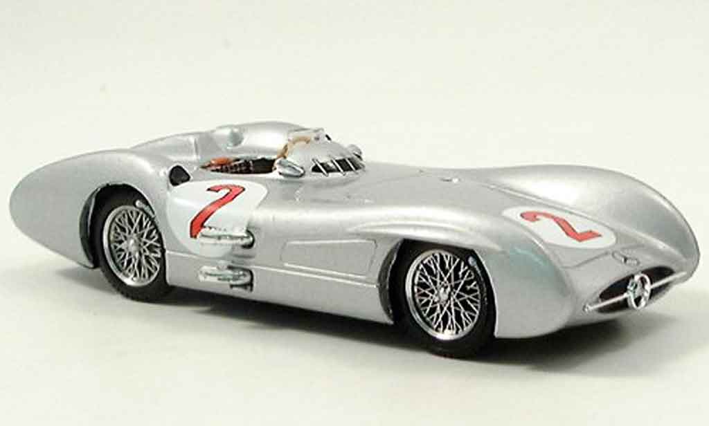 Mercedes W 196 1/43 Brumm C No.2 K.Kling GP Grossbritannien 1954 modelauto