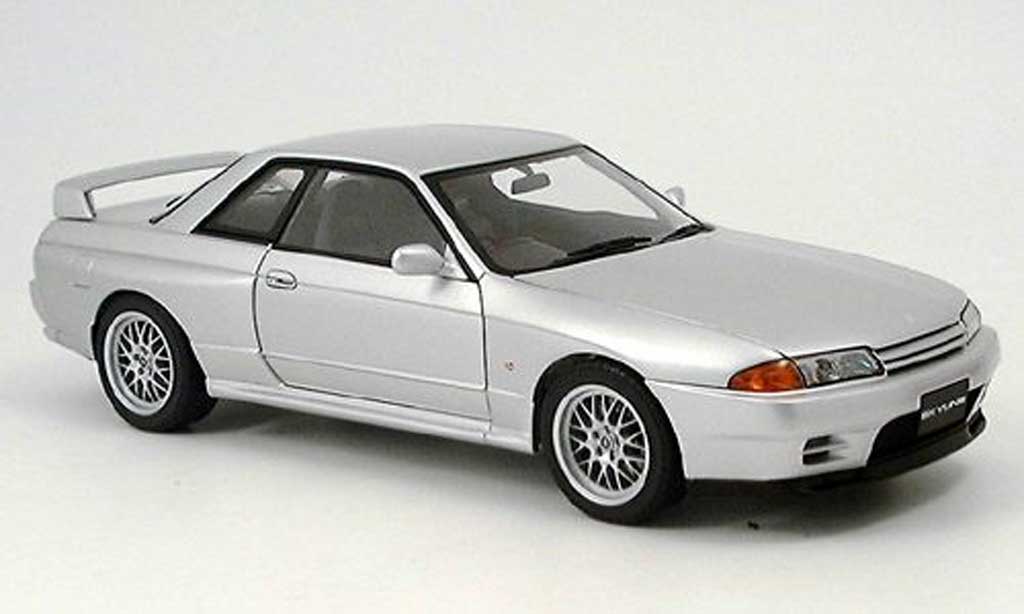 Nissan Skyline R32 1/18 Autoart R32 gtr v-spec.ii zwart modelauto