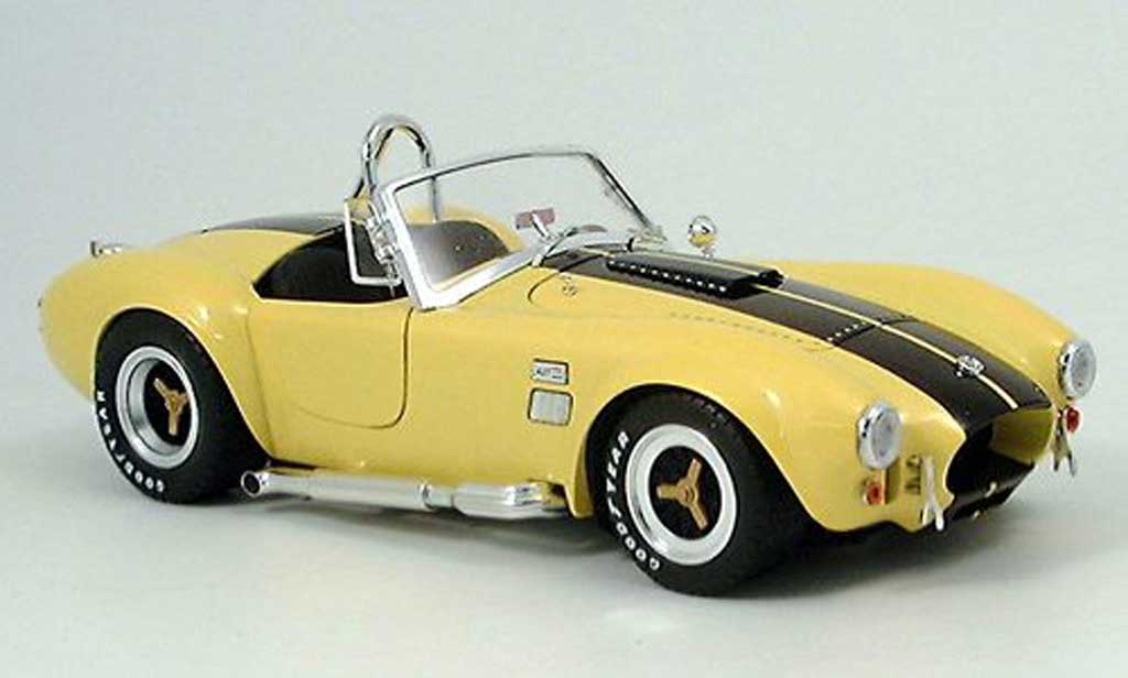 Shelby Ac Cobra 1/18 Shelby Collectibles 427 geel zwart modelauto