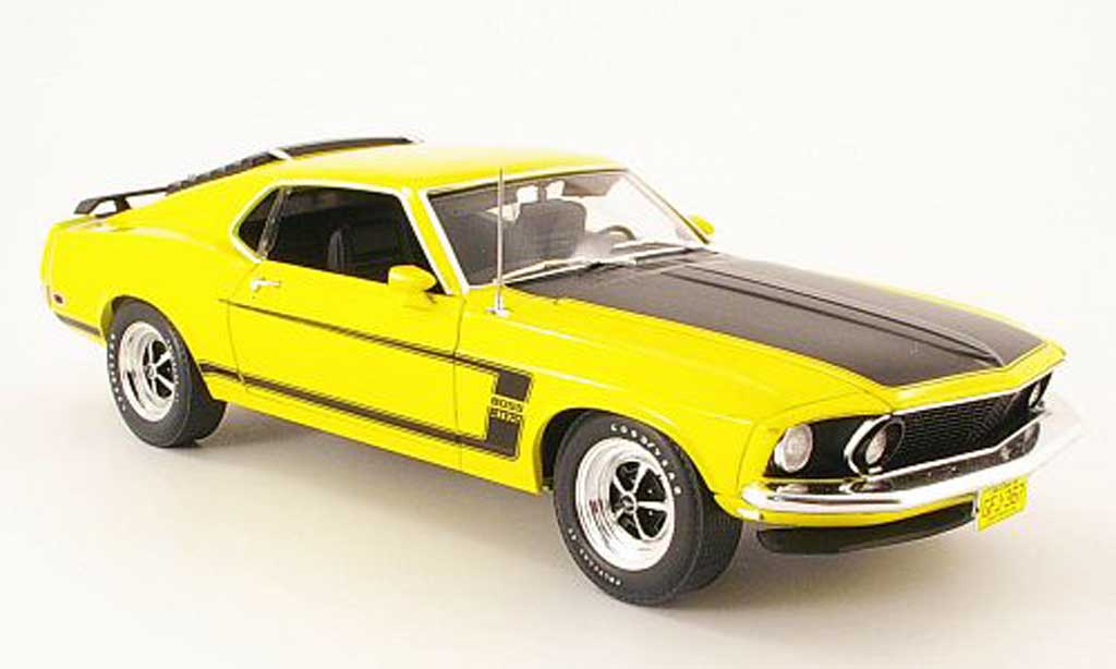 Ford Mustang 1969 1/18 Highway 61 1969 boss 302 geel/mattzwart modelauto