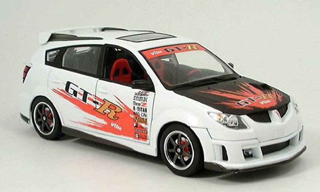 Pontiac Vibe 1/18 Yat Ming tuner wit 2003 modelauto