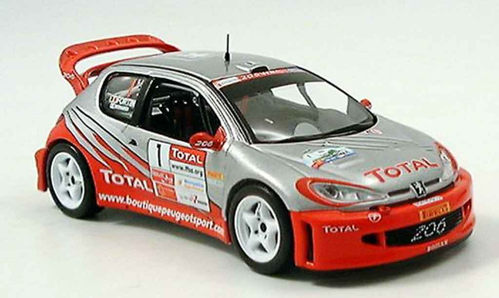 Peugeot 206 WRC 1/43 IXO WRC no.1 bernardi fortin rallye cevennes 2005 modelauto